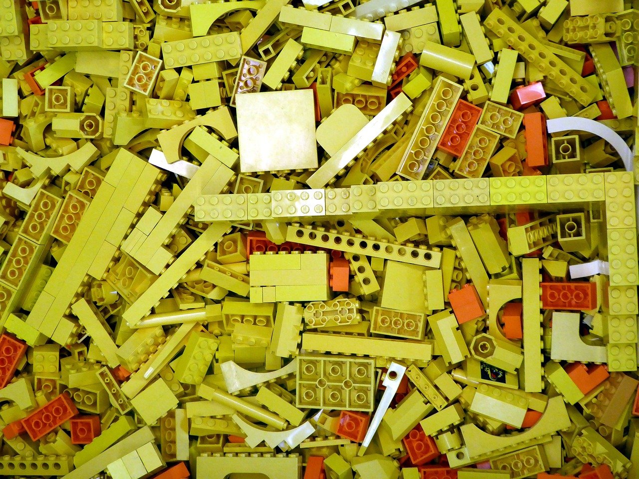 lego blocks, to build, yellow-1645513.jpg